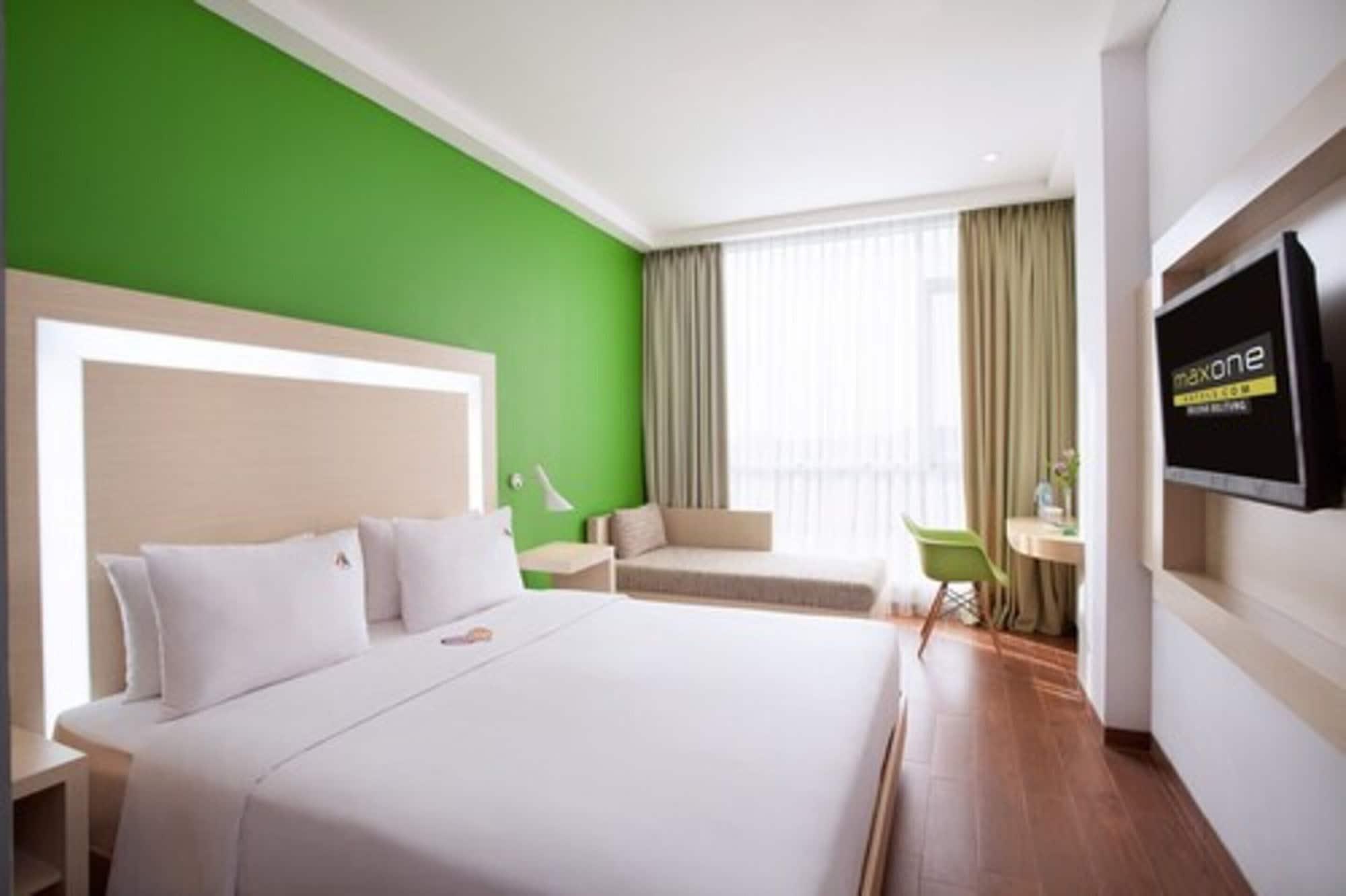 Dk Belstar Hotel Belitung Tanjung Pandan Exterior photo