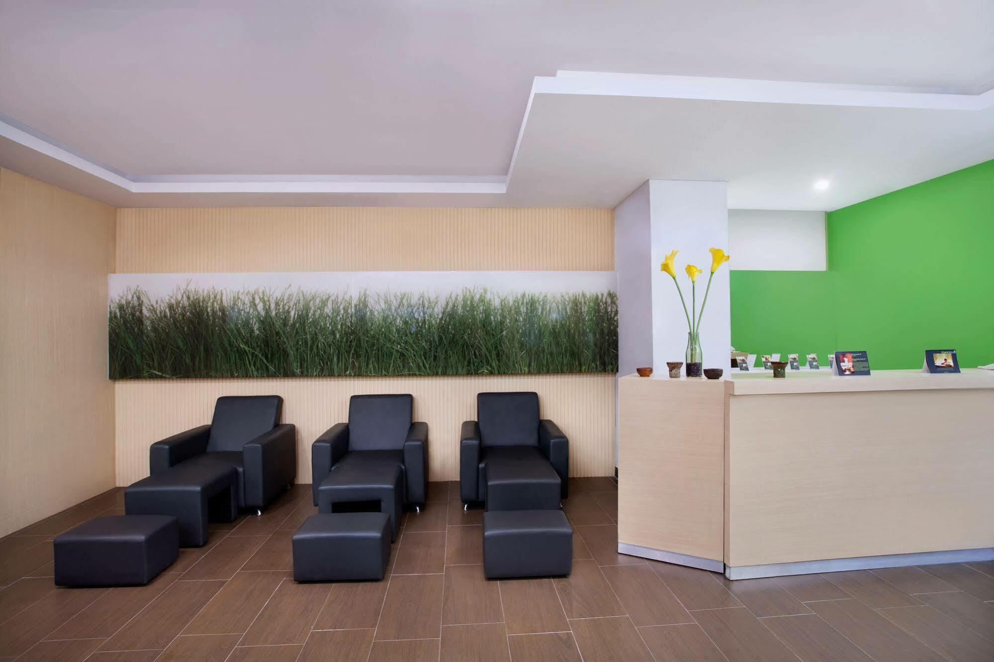 Dk Belstar Hotel Belitung Tanjung Pandan Exterior photo